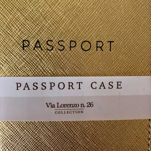 VIA LORENZO n.26 COLLECTION  Passport Case Gold Metallic - Picture 2 of 11
